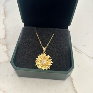 Sisgem Jewelers Sunflower Necklace
